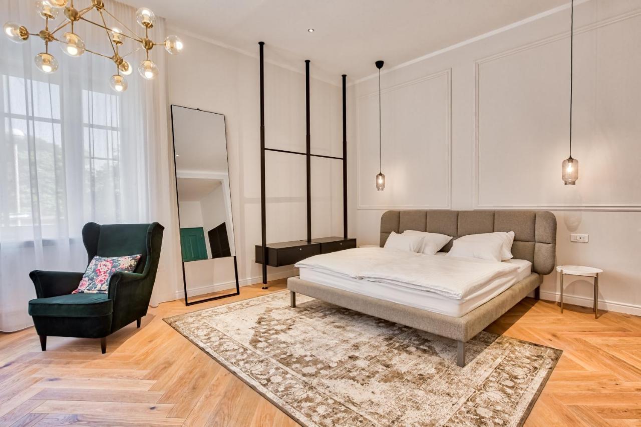 Apartman Otokar Osijek Buitenkant foto